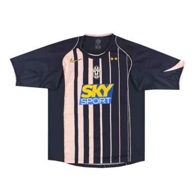 Juventus 2004 Away kit